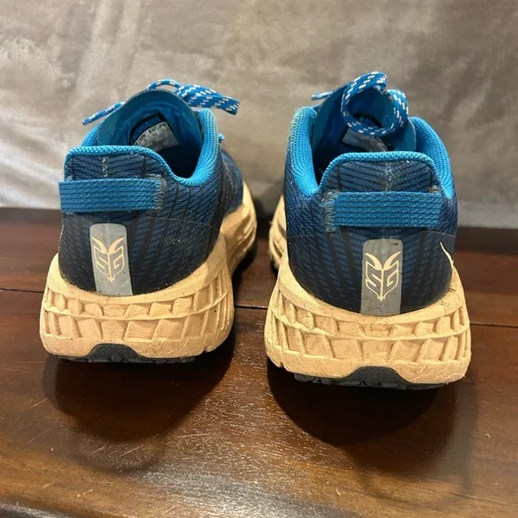 Hoka One One Speedgoat 4 sz 9.5 - Picture 5 of 9